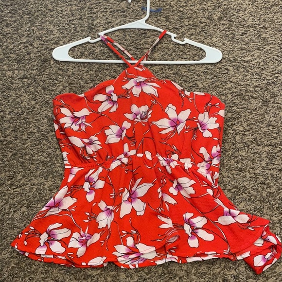 Sleeveless Top - Picture 2 of 4